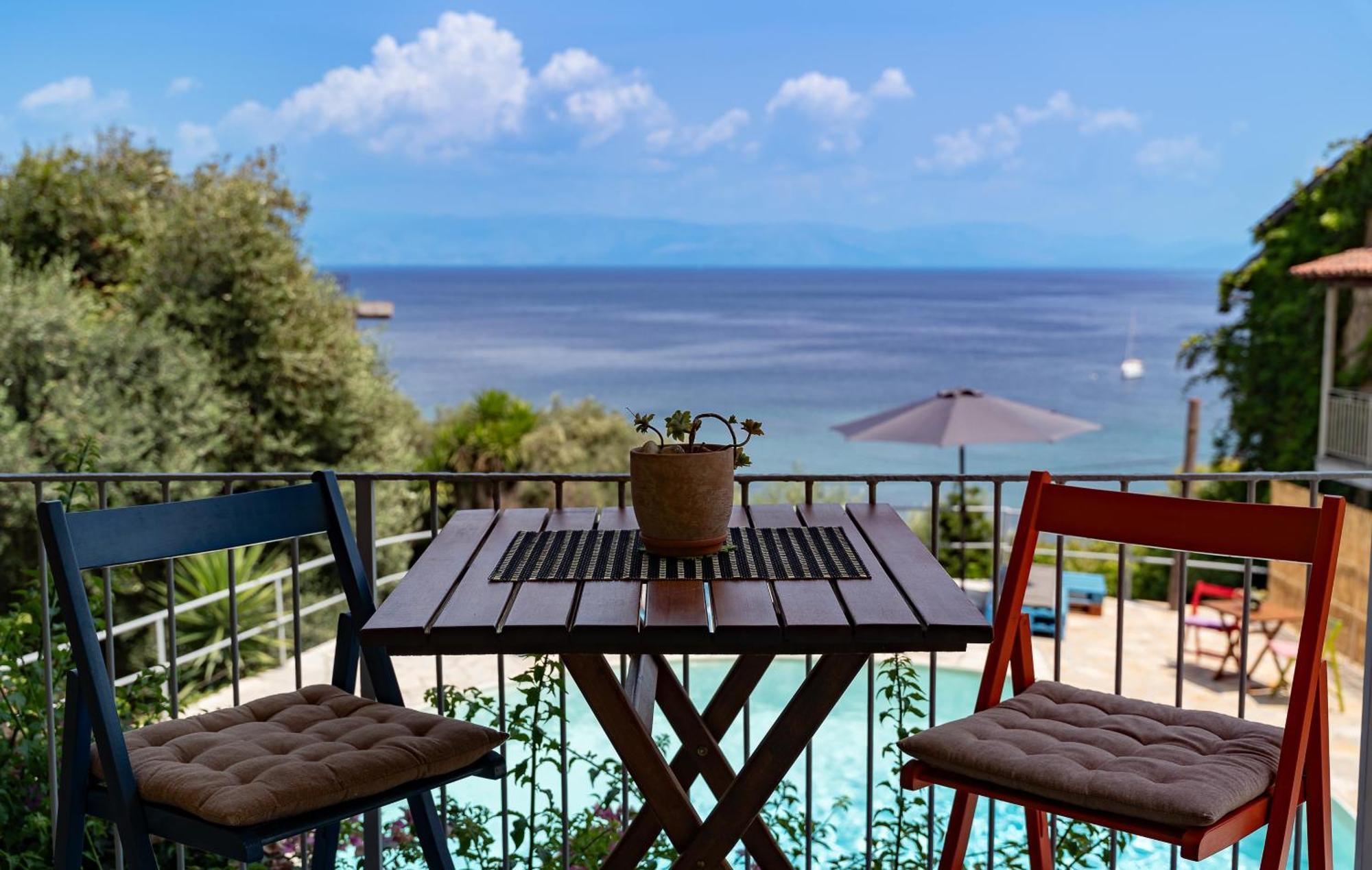 Antares Boutique Guesthouse Perama  Exterior photo