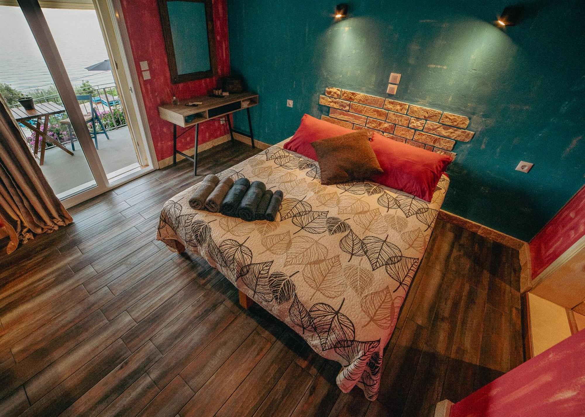 Antares Boutique Guesthouse Perama  Exterior photo