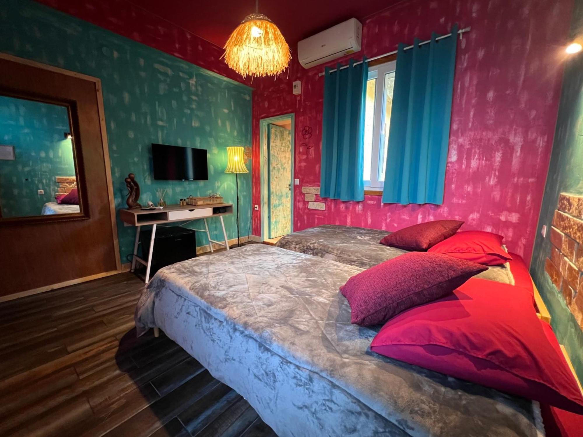 Antares Boutique Guesthouse Perama  Exterior photo
